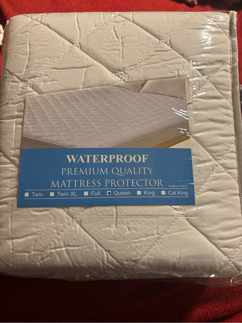 Waterproof Premium Quality White Mattress Protector . Queen size NWT